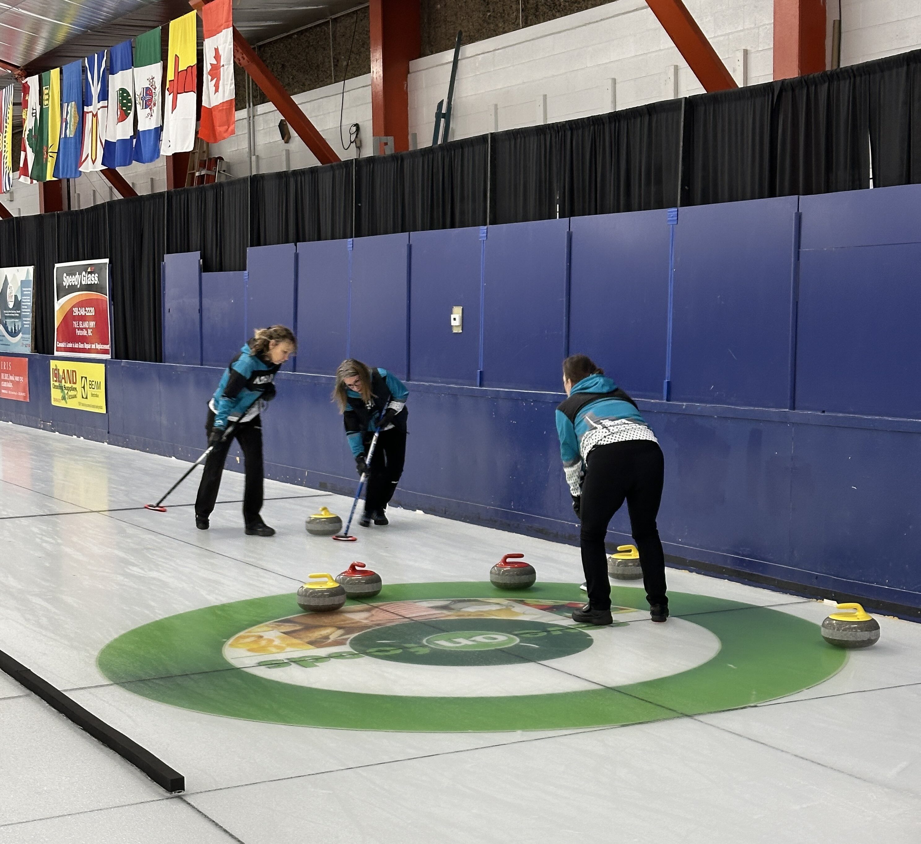 women curling